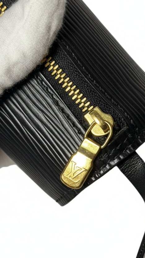 Pochette Louis Vuitton Soufflot Épi
