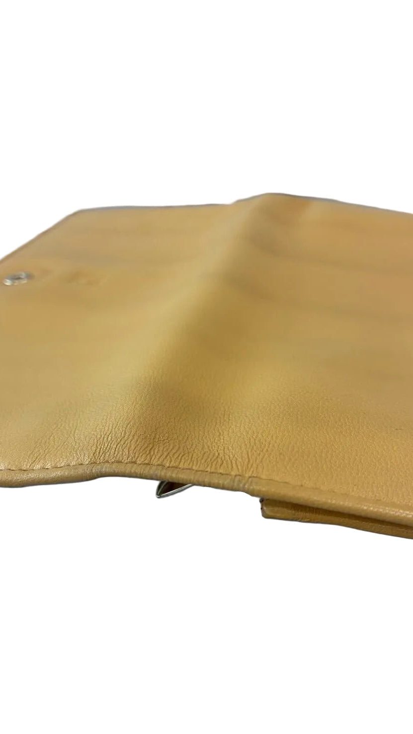 Portefeuille long Loewe en agneau jaune